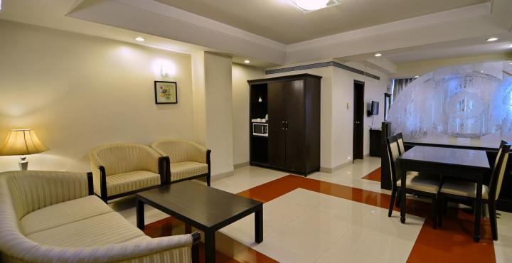 Ambience Executive Hotell Pimpri-Chinchwad Eksteriør bilde
