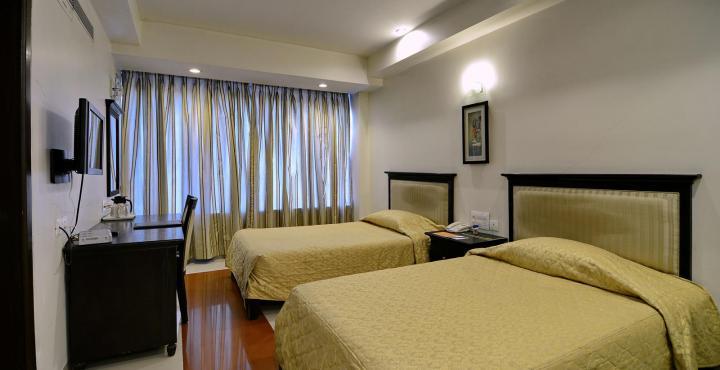 Ambience Executive Hotell Pimpri-Chinchwad Eksteriør bilde