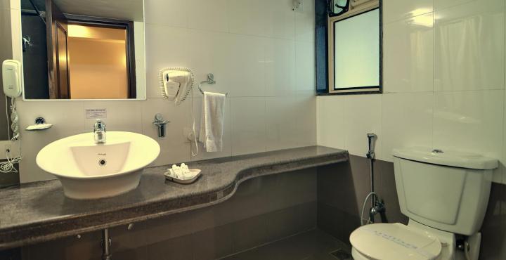Ambience Executive Hotell Pimpri-Chinchwad Eksteriør bilde