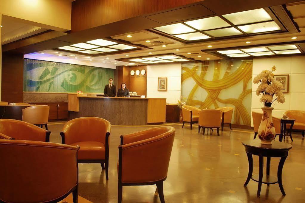 Ambience Executive Hotell Pimpri-Chinchwad Eksteriør bilde