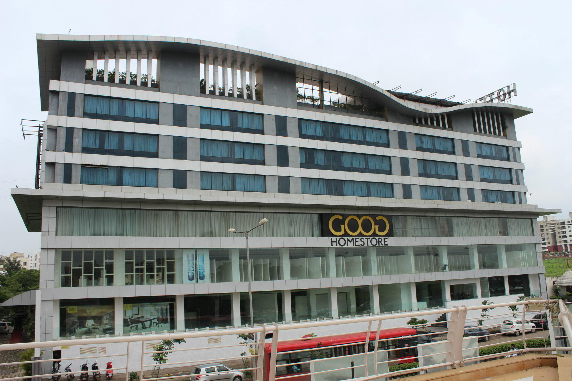 Ambience Executive Hotell Pimpri-Chinchwad Eksteriør bilde
